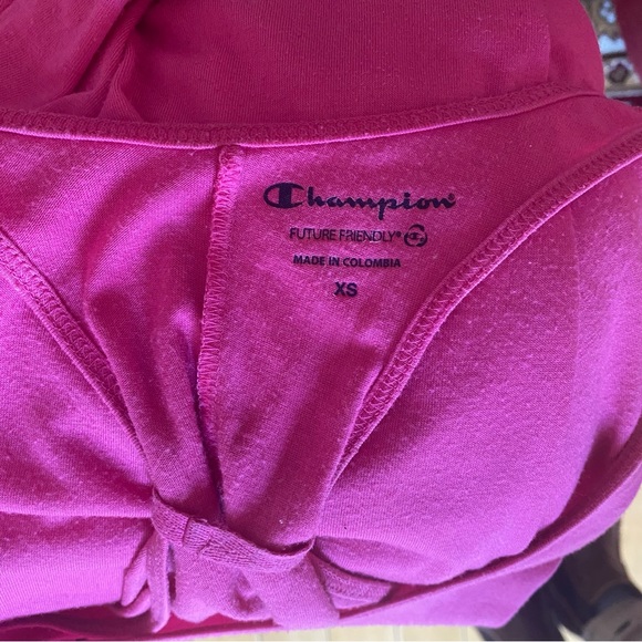 UCLA Champion Bruins pink tail script tank top size XS - Picture 3 of 3